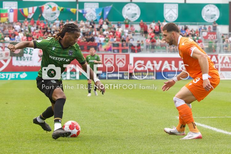 TrueNorthFoot_CAV_vs_FOR_20250830_JK-1013.jpg