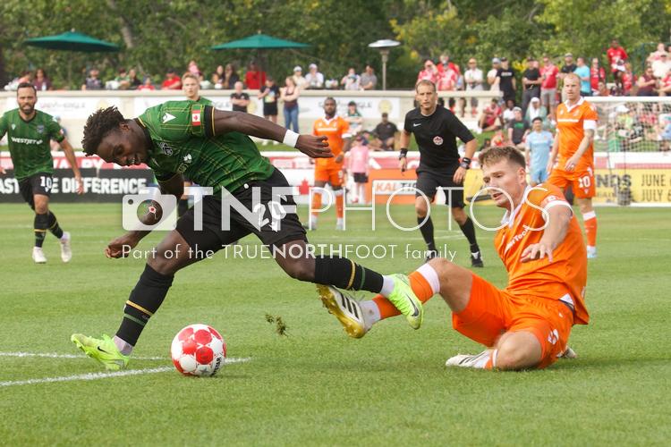 TrueNorthFoot_CAV_vs_FOR_20250830_JK-1775.jpg