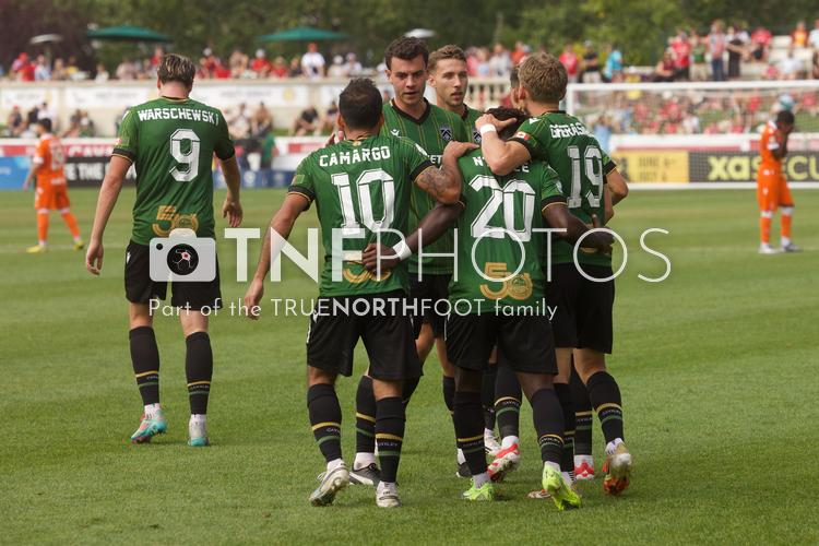 TrueNorthFoot_CAV_vs_FOR_20250830_JK-2096.jpg