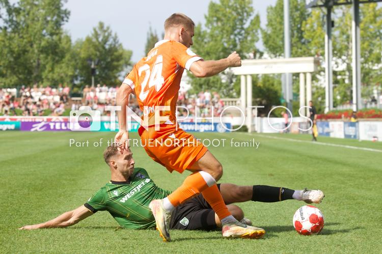 TrueNorthFoot_CAV_vs_FOR_20250830_JK-2274.jpg