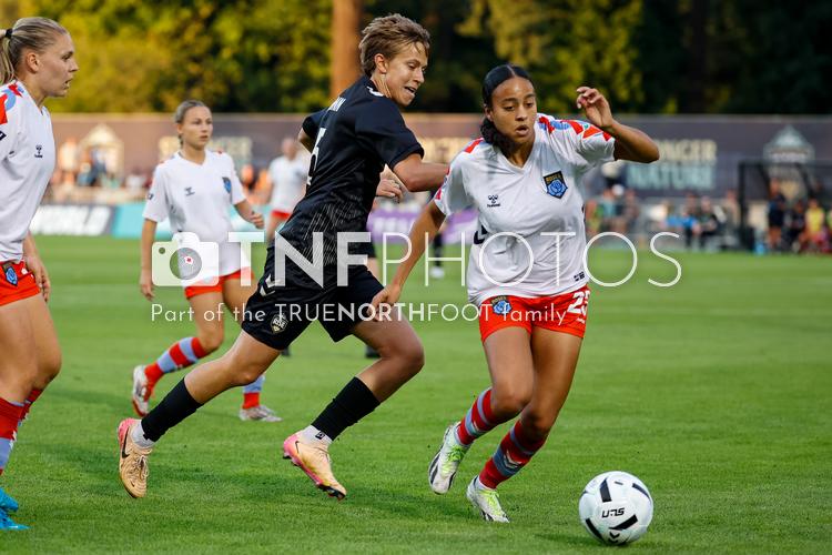 TrueNorthFoot_VAN_vs_MTL_20250330_GK-659900.jpg
