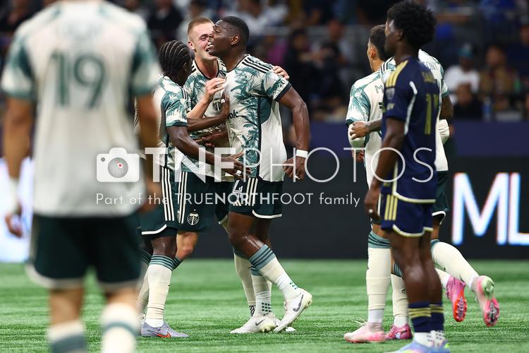 TrueNorthFoot_VAN_vs_POR_20250924_AA-2506.jpg