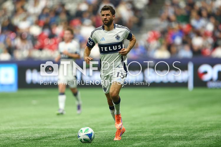 TrueNorthFoot_VAN_vs_VAN_20251001_AA-4471.jpg