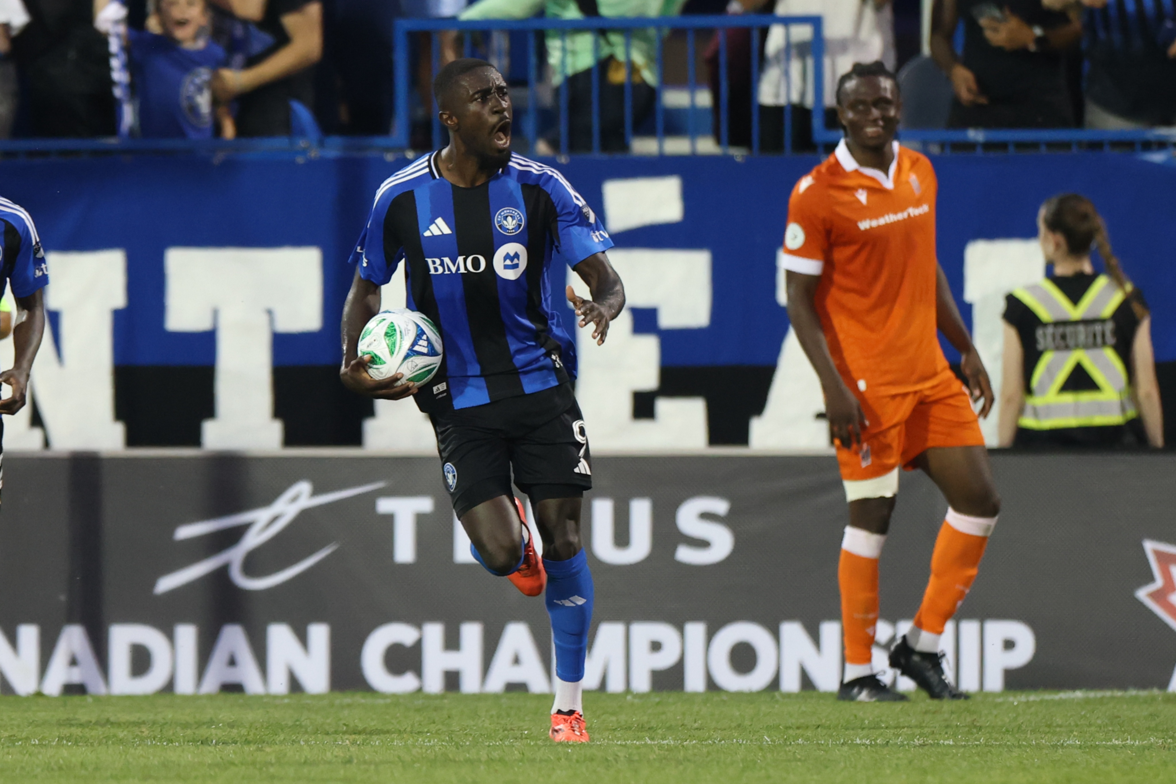 Prince Owusu signs contract extension with CF Montréal