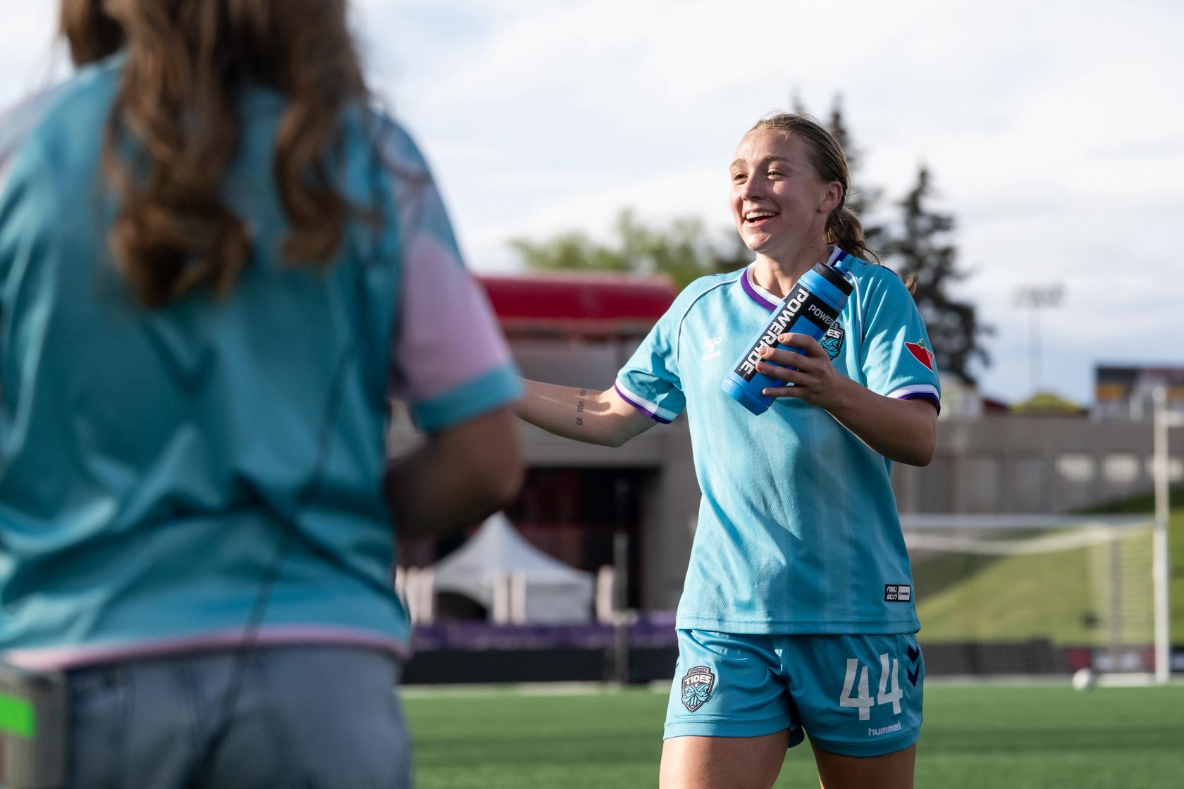 "In my blood, I was an attacker": Julianne Vallerand of the Halifax Tides joins us for an interview
