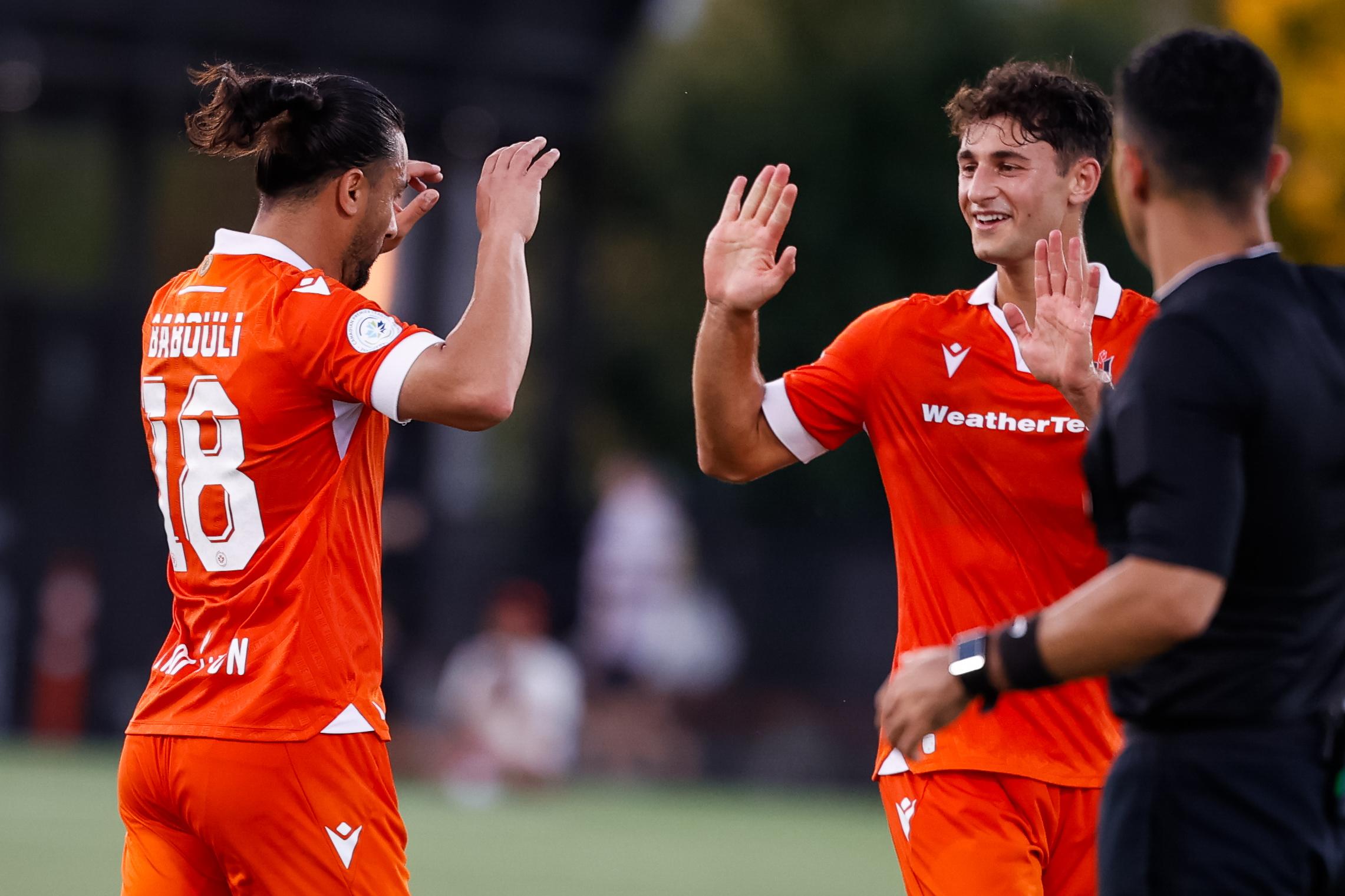 Forge squeak past Vancouver to remain undefeated