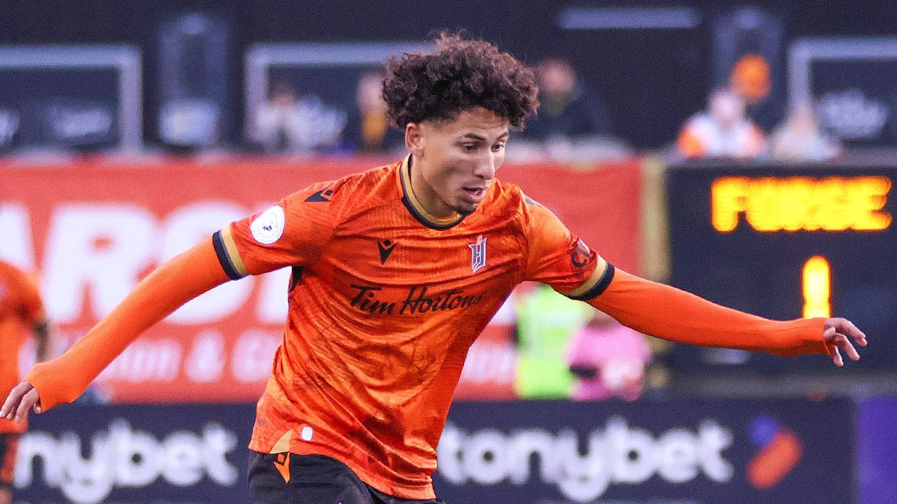 Forge triggers 2025 club option on Orlendis Benítez