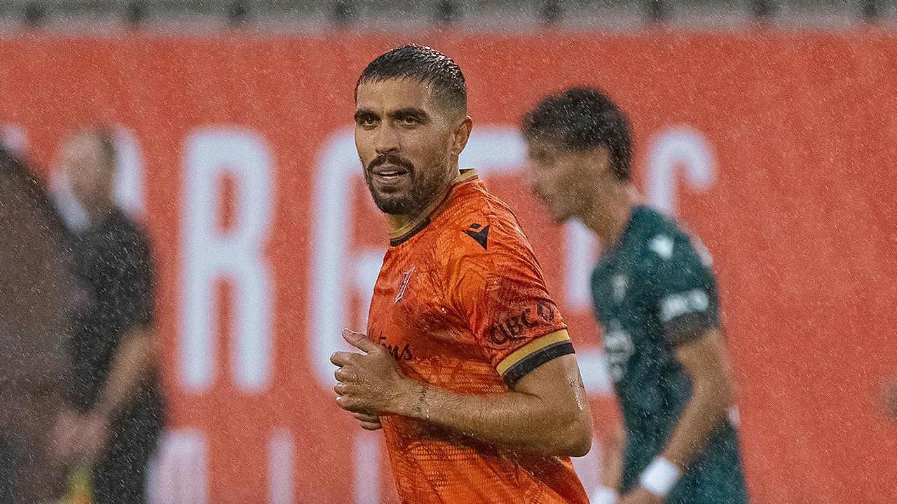 Victor Klonaridis departs Forge after just 3 matches