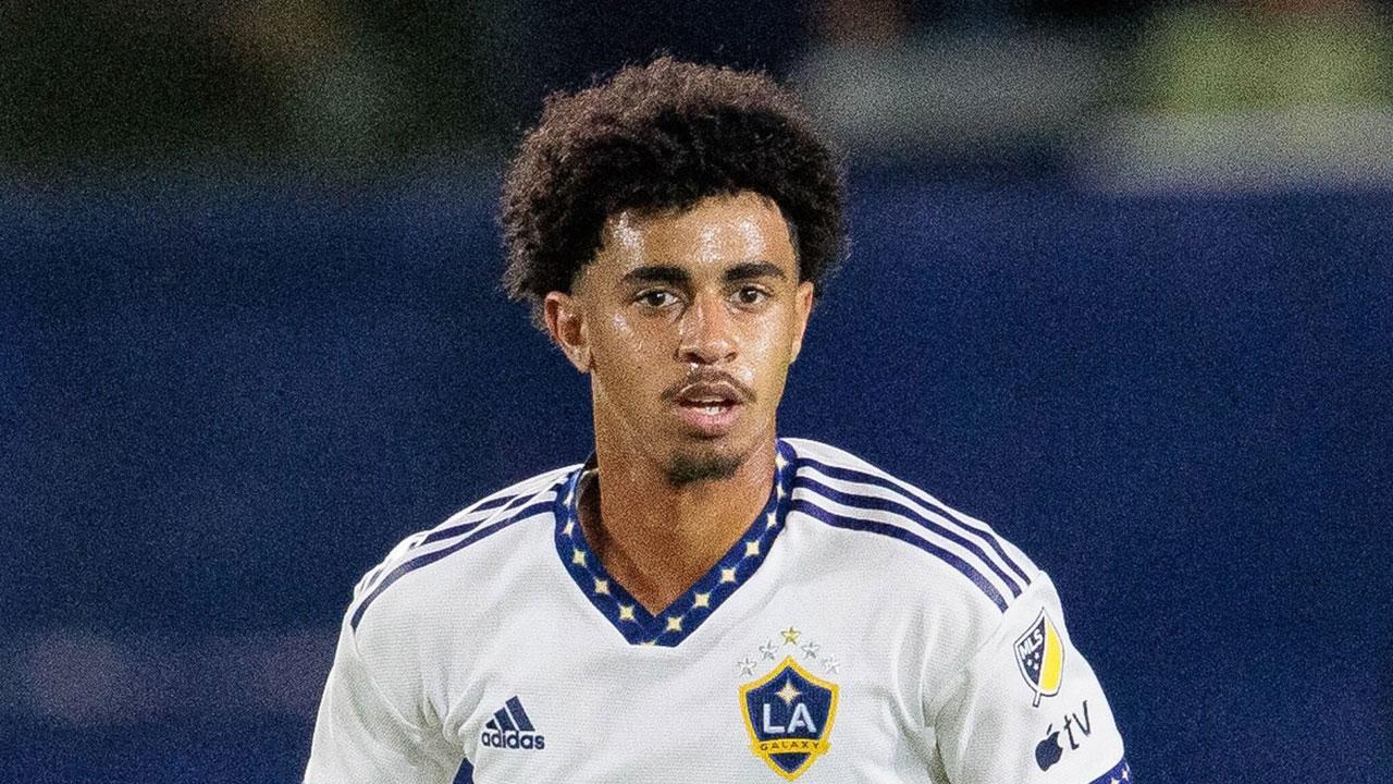 CF Montréal signs American defender Jalen Neal