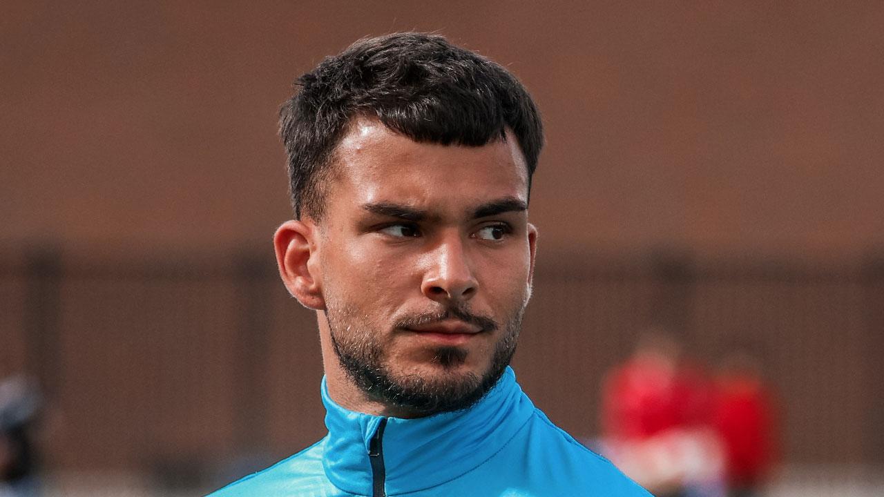 Valour has signed goalkeeper Eleias Himaras