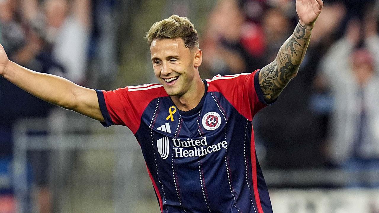 CF Montréal has signed striker Giacomo Vrioni on a DP contract