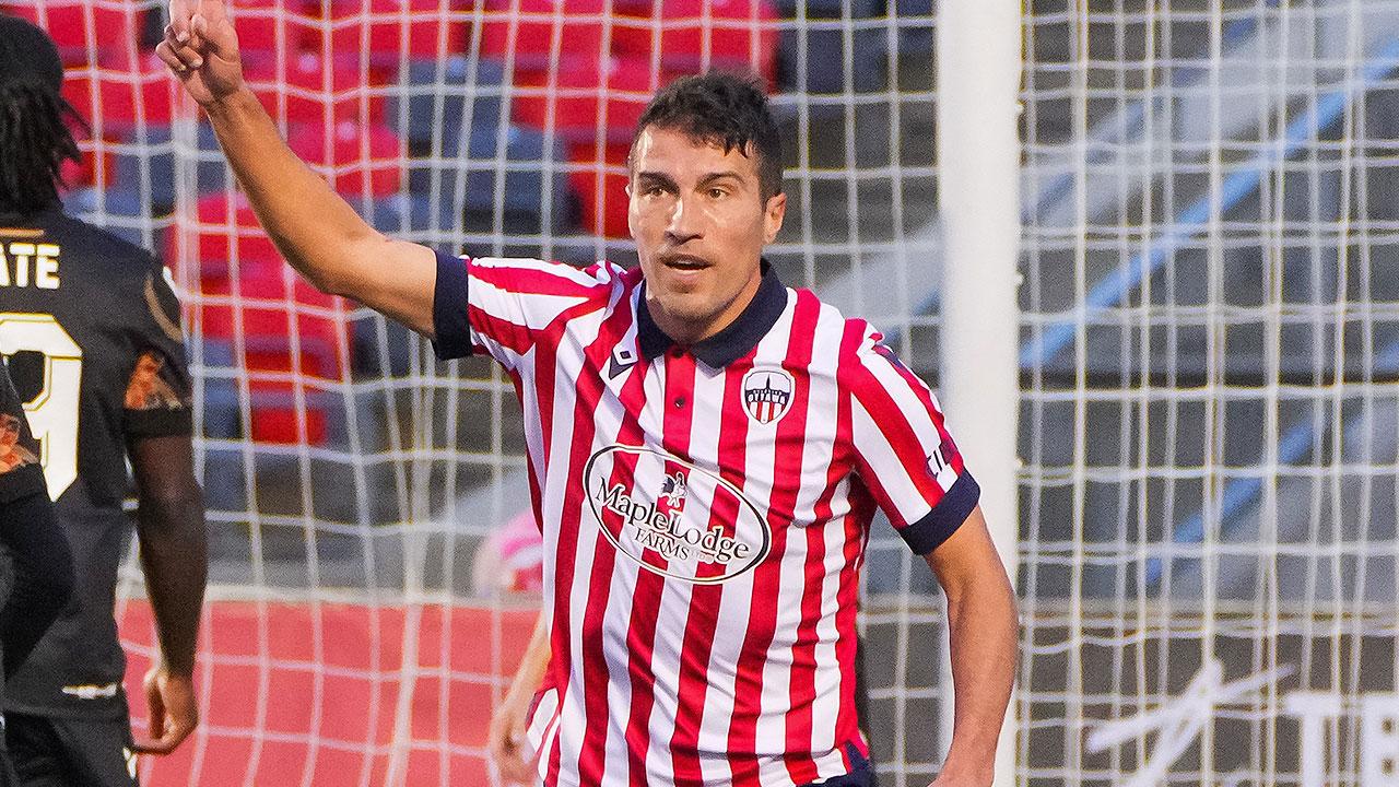 Atlético Ottawa extends contract for midfielder Alberto Zapater